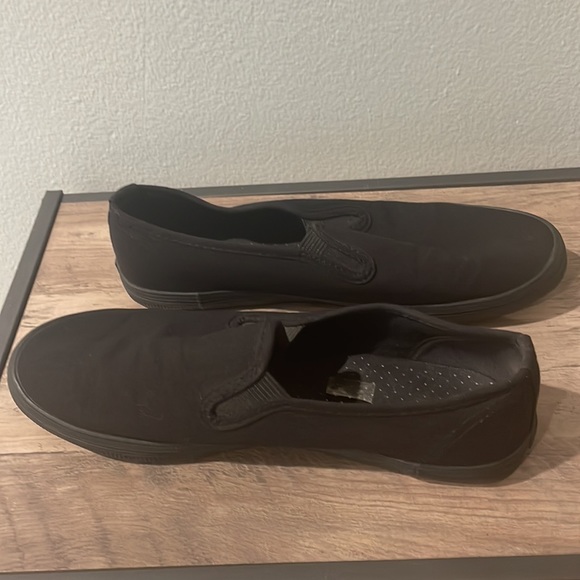 AE Black Shoes - Picture 2 of 2